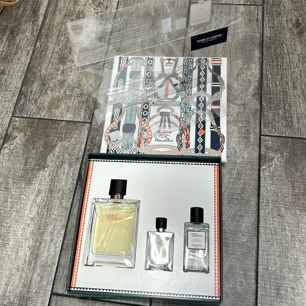 100% Authentic Terre D’Hermes Men’s 3 Piece Box Set - New